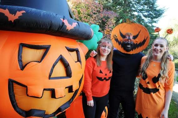 Birdworld offering free tickets to NHS workers over half-term