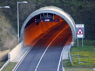 Traffic chaos as A3 tunnel closes after electrical fault