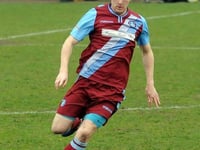 Lacklustre Lea swept aside at windy Moor