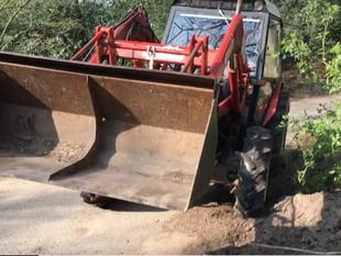 VIDEO: Watch the moment a tractor driver runs down his neighbour in a Churt country lane