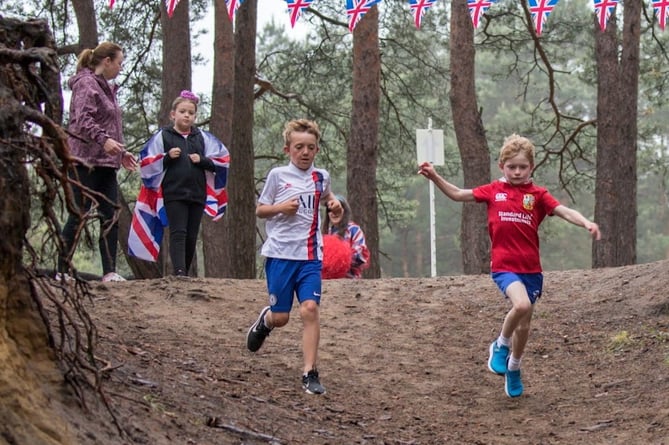 Young runners take on the parkrun course