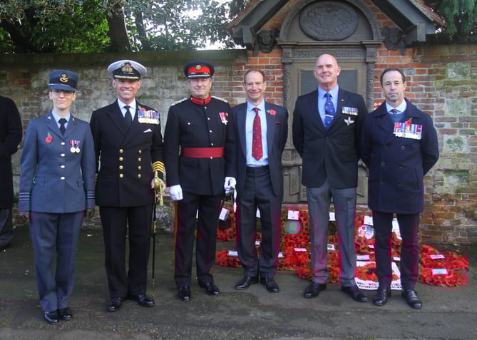 Holybourne Act of Remembrance, November 12th 2022. From left: Wg Cdr Rebecca Bassett (RAF Odiham), Capt John Fitzpatrick RN, Deputy Lord Lieutenant of Hampshire Alan Titchmarsh, Maj (Retd) Adrian Stratta PARA, WOII Mark Desborough PARA, Col Max Joy REME.