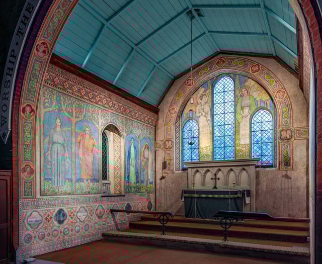 Santa to drop in at St Mark’s Christmas Craft Market this weekend