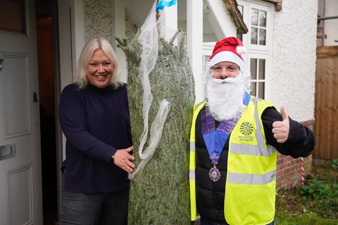 2022 will be the third year Farnham Round Table have sold Christmas trees for local good causes