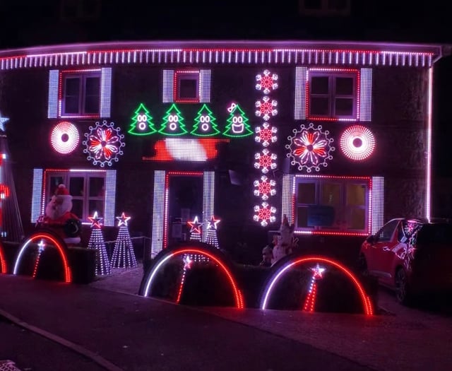 Video: Christmas lights programmed to music in Four Marks