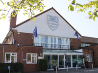 Weydon School hits back after losing 'outstanding' Ofsted rating