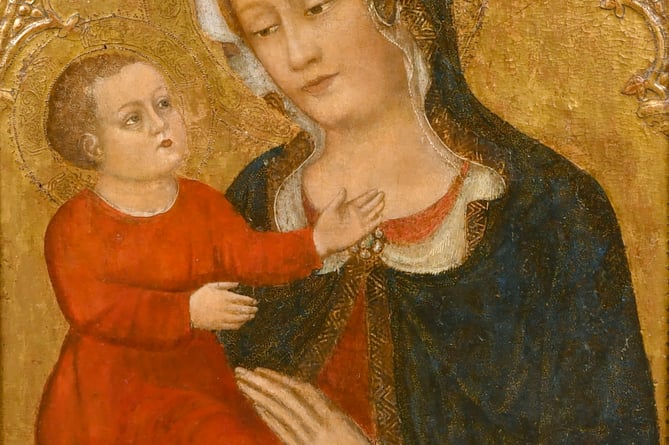 La Vierge à l'enfant, que l'on pense être de l'artiste italien du XVe siècle connu sous le nom de Le Maître de Roncaitte, s'est vendue 8 500 £ chez Parker Fine Art Auctions à Farnham