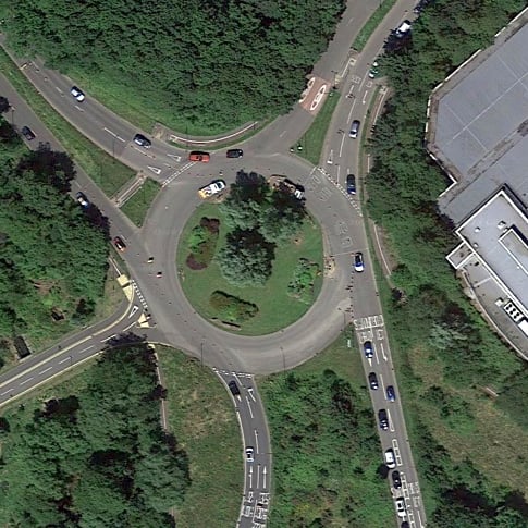Summer rollout for Farnham's 20mph limit – and a new roundabout too!