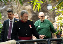 Alan Titchmarsh presents Queen’s Award to Marwell Zoo