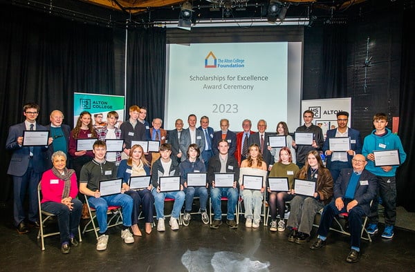 Scholarships have been awarded to HSDC Alton College students