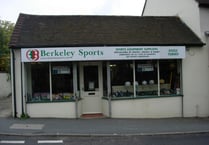 Thief breaks into independent sports shop in Upper Hale Road, Farnham