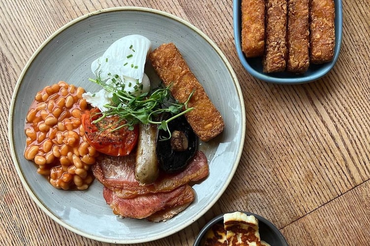 Jack and Alice's 'Big Breakfast'