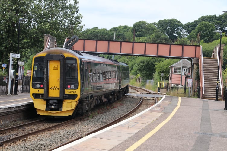 Crediton Walk and Talk left from Crediton Railway Station.  AQ 7372