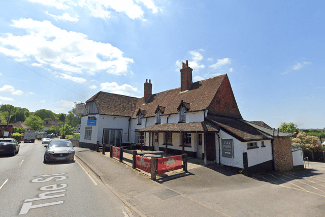 Bentley man denies threatening woman at Farnham pub