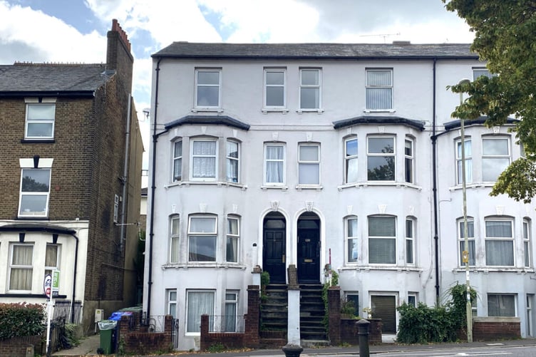 auction farnham