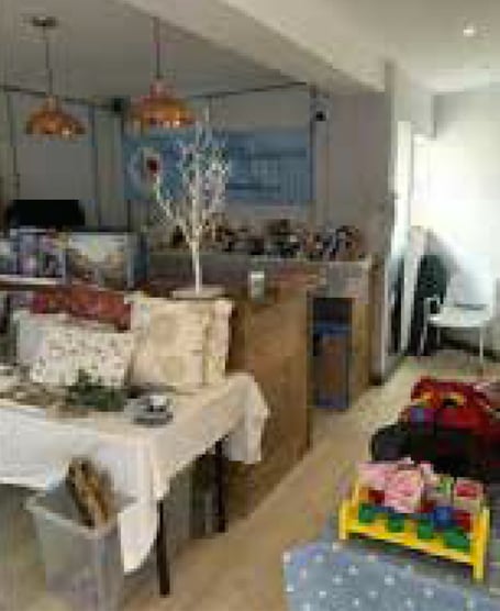 Pop-up shop, 10 Station Road, Liss Forest, October 2023.