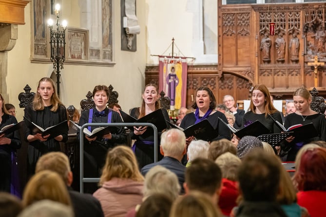 Waverley Singers Christmas concert, O Magnum Mysterium, Church of St Lawrence, Alton, December 2nd 2023.