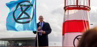 VIDEO: UN probing Surrey Police action against Farnborough campaigner