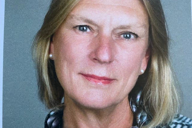 Antiques Roadshow expert Joanna Hardy to give talk in Blackmoor