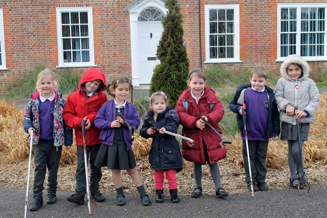 Andrews' Endowed CE Primary School pupils clear litter in Holybourne