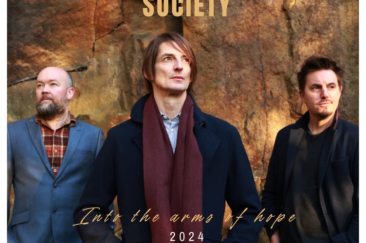 The Leisure Society.