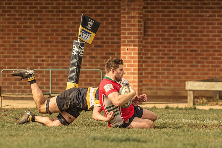 Sam Brown scores his second try (Photo: Andi L Jones Photography)