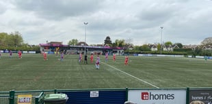 Brewers end campaign with emphatic home win