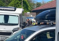Gerard Butler makes paparazzi quip in Anstey Park as Hollywood film comes to Alton