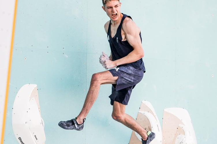 Toby Roberts Elstead Climbing Paris Gold