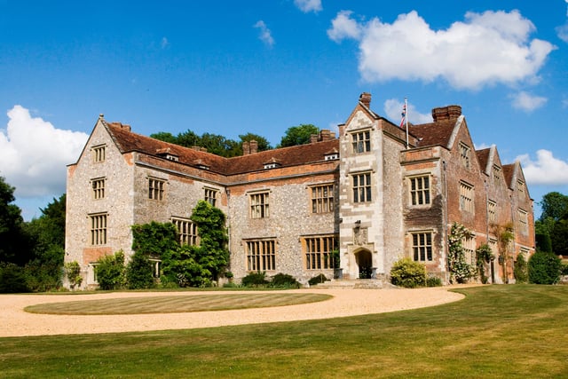 Discover what it took to enjoy a night out in Georgian Hampshire