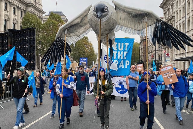 Wey-load of local support on March for Cleaner Rivers 