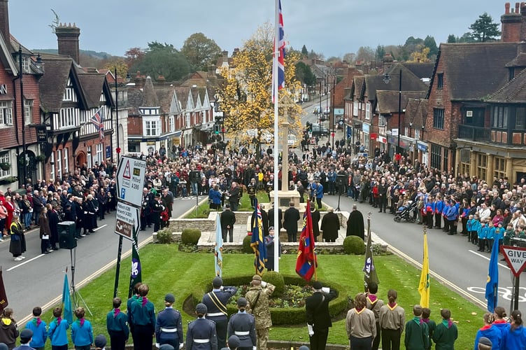 Hundreds gathered for Haslemere's Remembrance Service