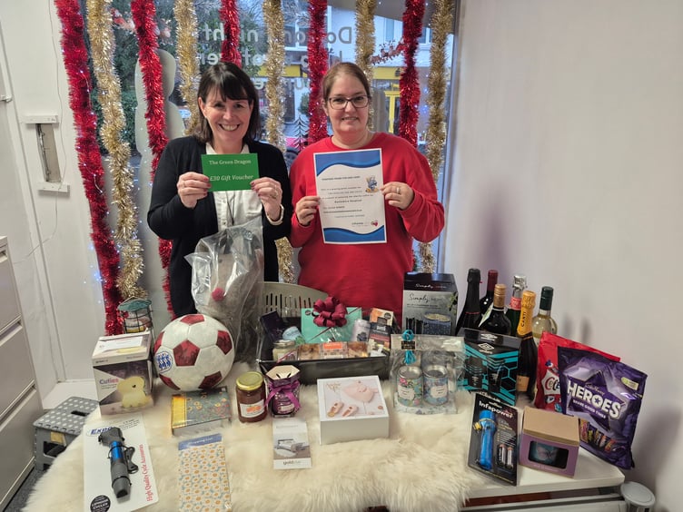 Support Haslemere Hospital with In Home Care’s Christmas Raffle