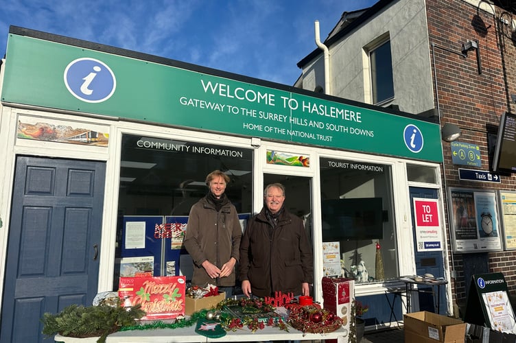 Cllr Bayliss and Martin Wellen braved a freezing December morning to help bring Christmas decorations to those who needed it