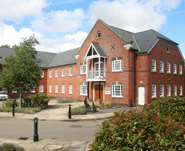 Surrey’s “most idyllic business park” for immediate occupation