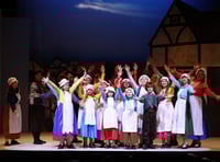 VIDEO: Winton Players bring Robinson Crusoe to life in hilarious panto