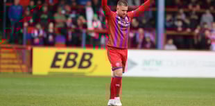 Shots draw six-goal thriller against Ebbsfleet
