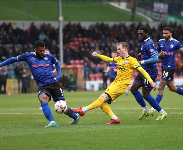 Shots fall to heavy defeat as unbeaten run ends