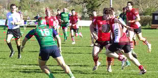 Petersfield end league campaign with emphatic win