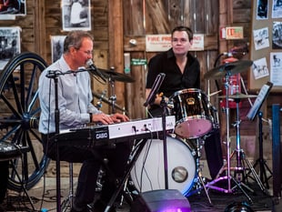 Farnham's Vic Cracknell announces exciting spring and summer gigs
