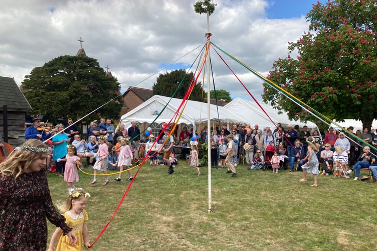 Oakhanger May Fair Maypole dance