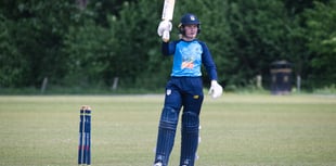 Alton's women beaten despite Wright's fine half-century