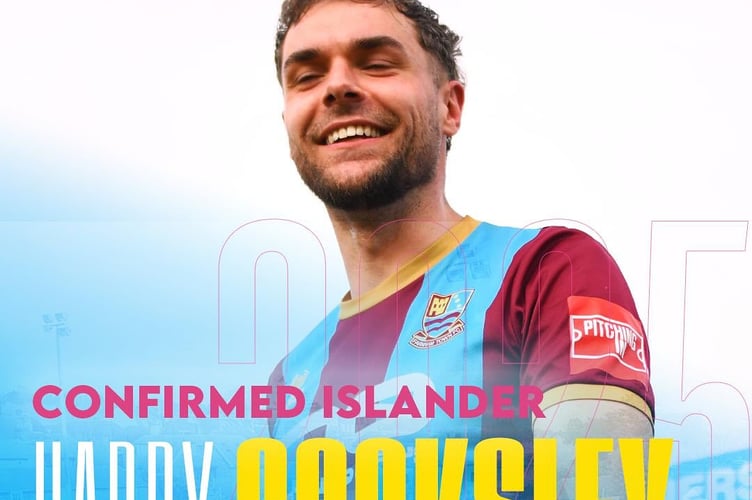 Farnham Town FC Harry Cooksley