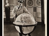 Hollywood stars sign off autograph collection