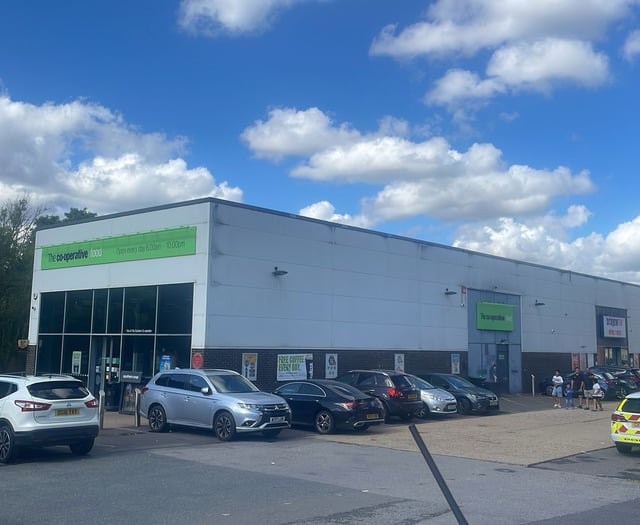 Police confirm armed officers involved in Wrecclesham Co-op incident