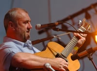 Folk legend Bob Fox returns to Grayshott for one-night concert