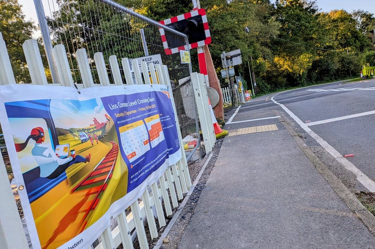 Liss Common Level Crossing