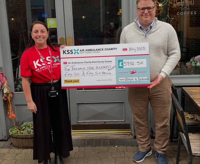 Haslemere raises £6,000 for air ambulance