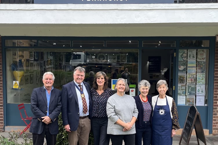 Left to right: Chris Boobyer, High Sheriff Dr Tim Fooks, Liz Rawlings, Sue Gibbon, Julia Roxan and Pauline Colcutt