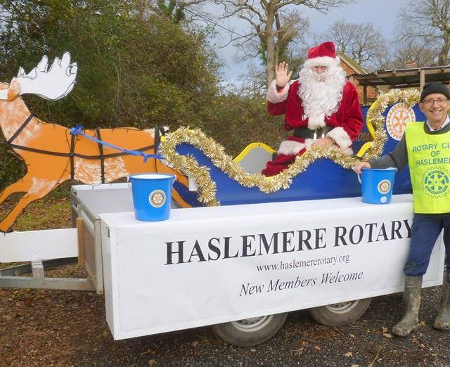 Haslemere Rotary rolls out red carpet for Santa’s sleigh tour